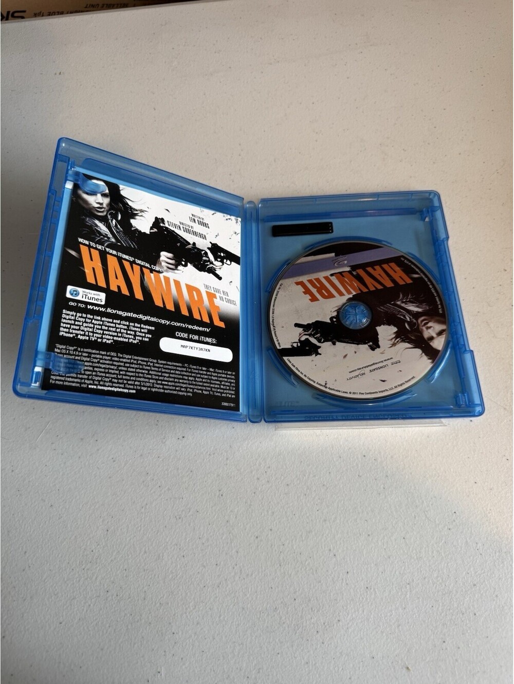 Haywire Blu-Ray Disc *Pre-Owned* - Picture 3 of 3